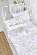 Завантажити зображення в переглядач галереї, "Гусенята" комплект постільної білизни з органічного сатину з авторським принтом