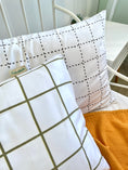 Завантажити зображення в переглядач галереї, Комплект наволочок "Клітинка", органічний сатин