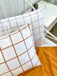 Завантажити зображення в переглядач галереї, Комплект наволочок "Клітинка", органічний сатин