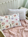 Завантажити зображення в переглядач галереї, Комплект наволочок "Акварельні квіти", органічний сатин, виробник Fabrikkids (Україна), преміум якість