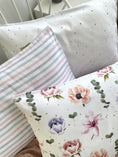 Завантажити зображення в переглядач галереї, Комплект наволочок "Акварельні квіти", органічний сатин, виробник Fabrikkids (Україна), преміум якість