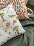 Завантажити зображення в переглядач галереї, Комплект наволочок "Джунглі 2" органічний сатин, виробник Fabrikkids (Украаїна), преміум якість