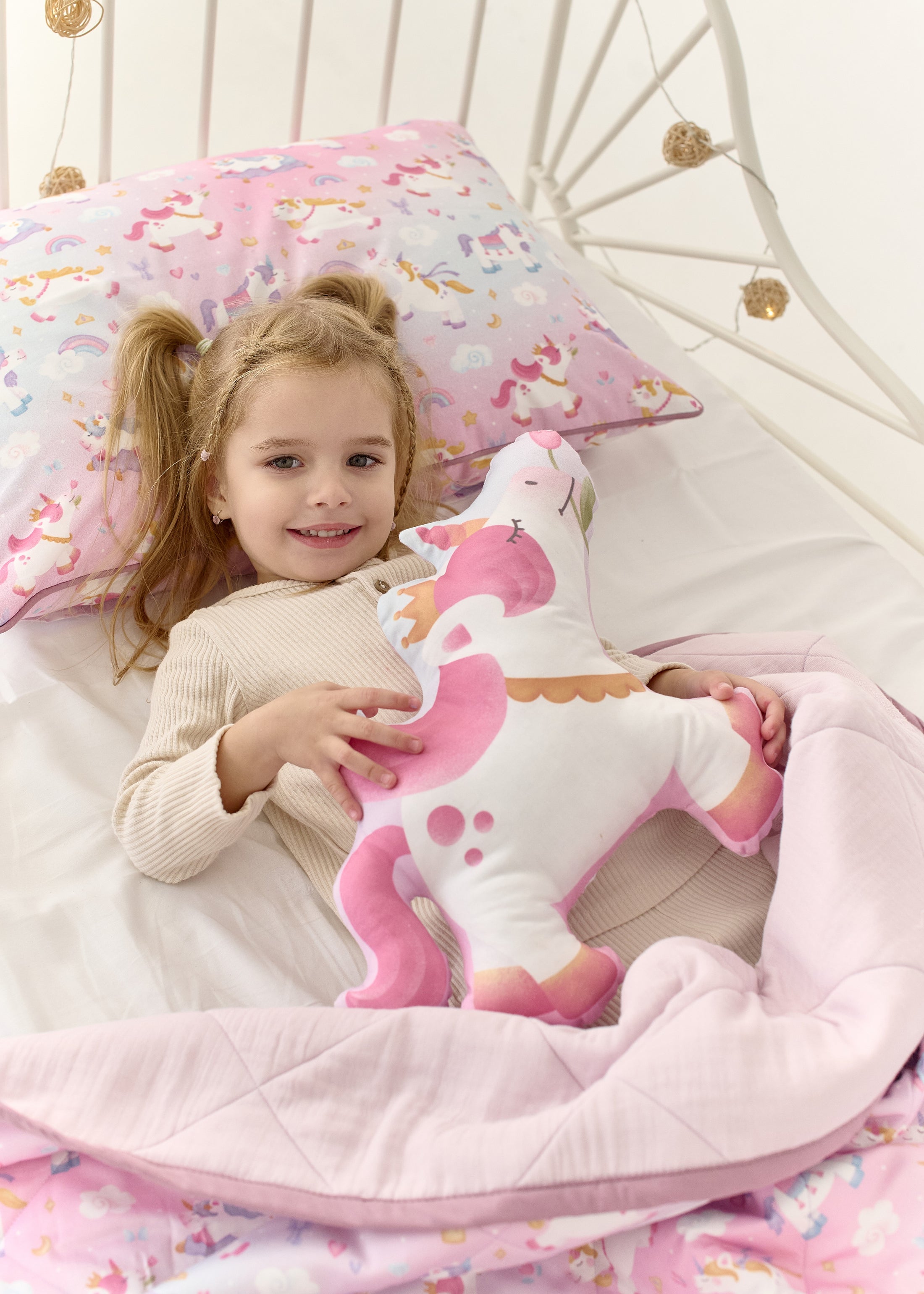 "Єдиноріжки" стьобана ковдра з сатину та муслину