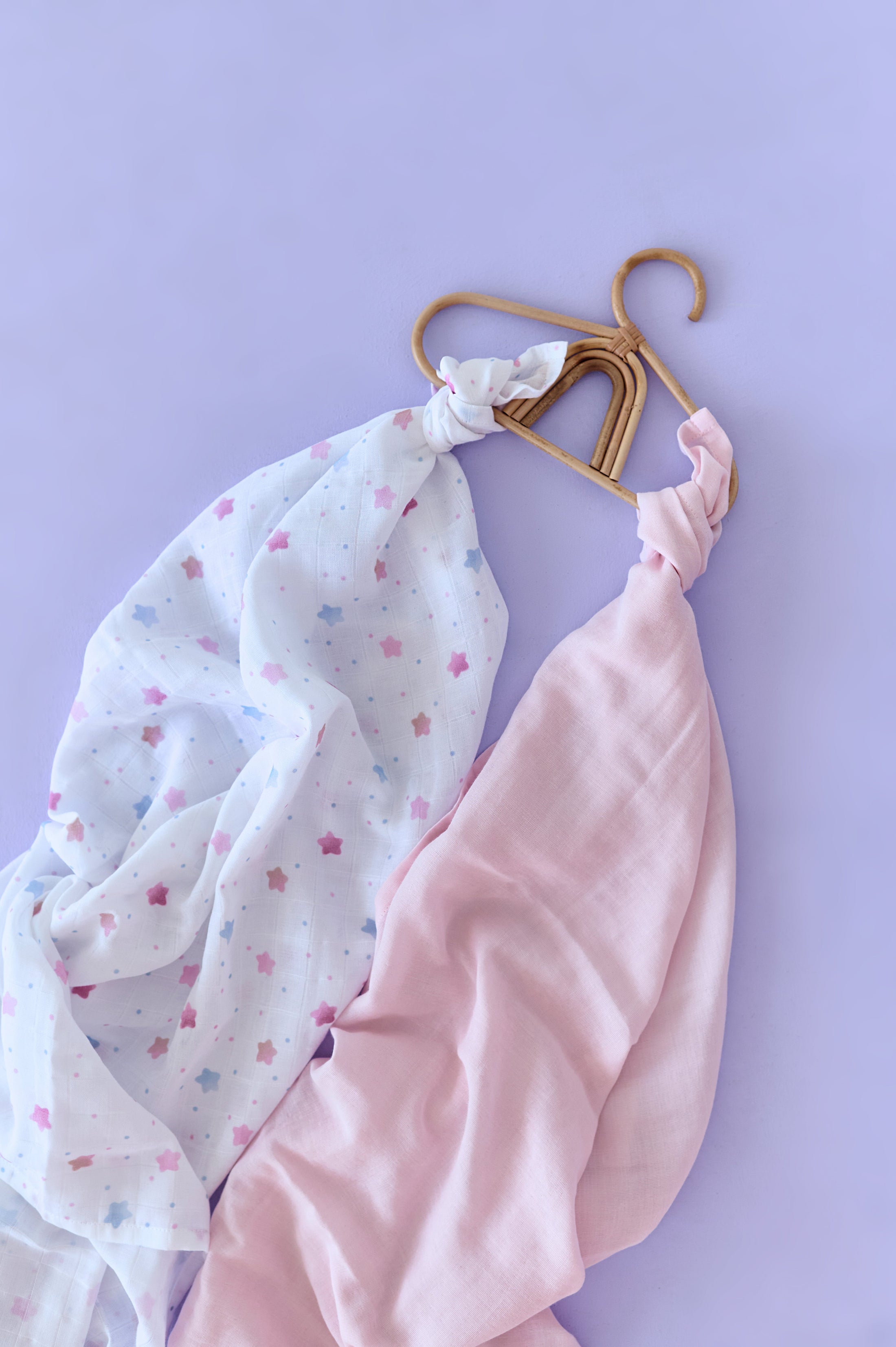 Пелюшка з двошарового муслину "Ніжно рожевий" в подарунковій коробці (95х120)