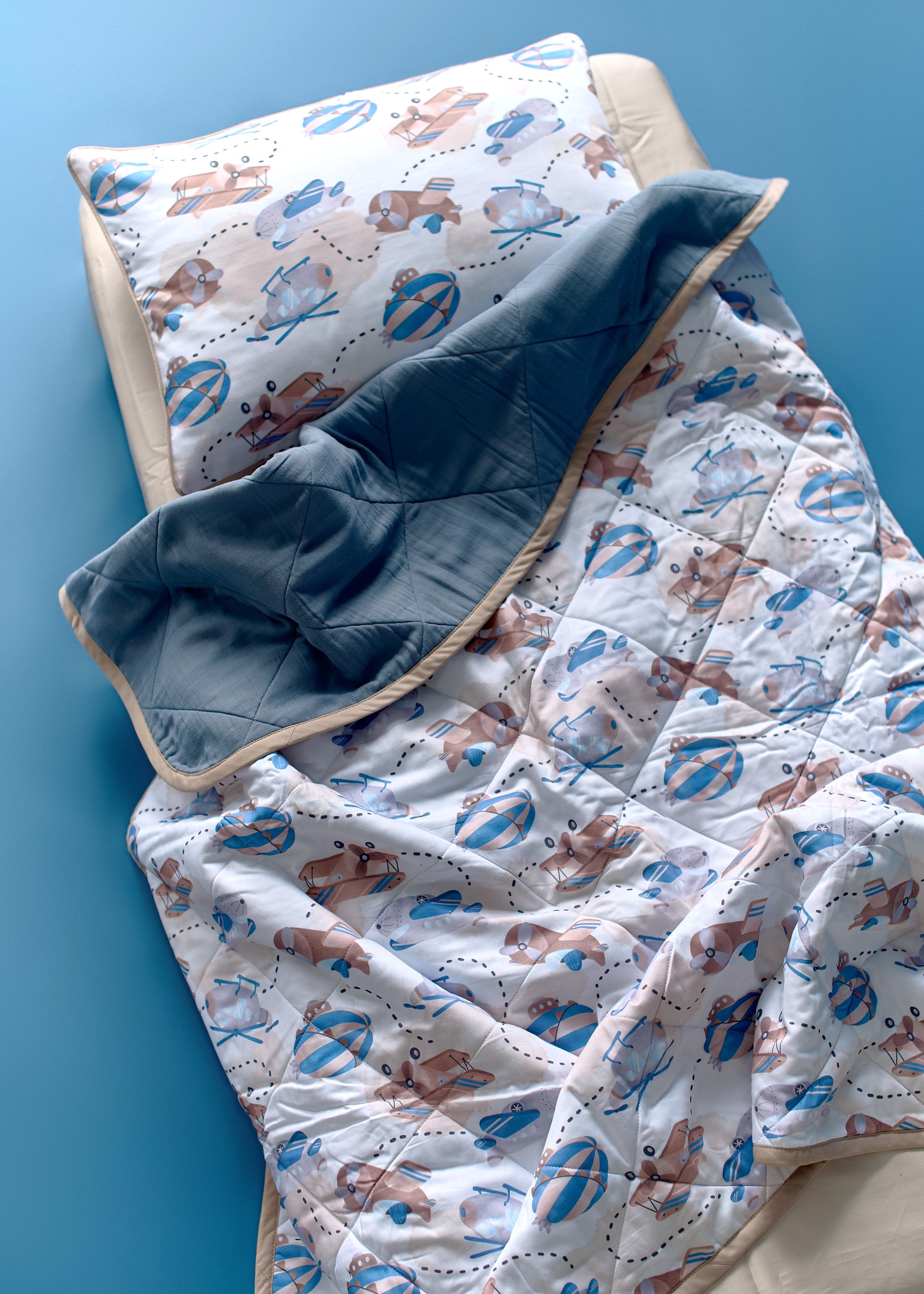 "Повітряний транспорт" стьобана ковдра з сатину та муслину