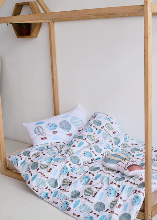 "Навколо світу блакитний" комплект постільної білизни з органічного сатину з авторським принтом