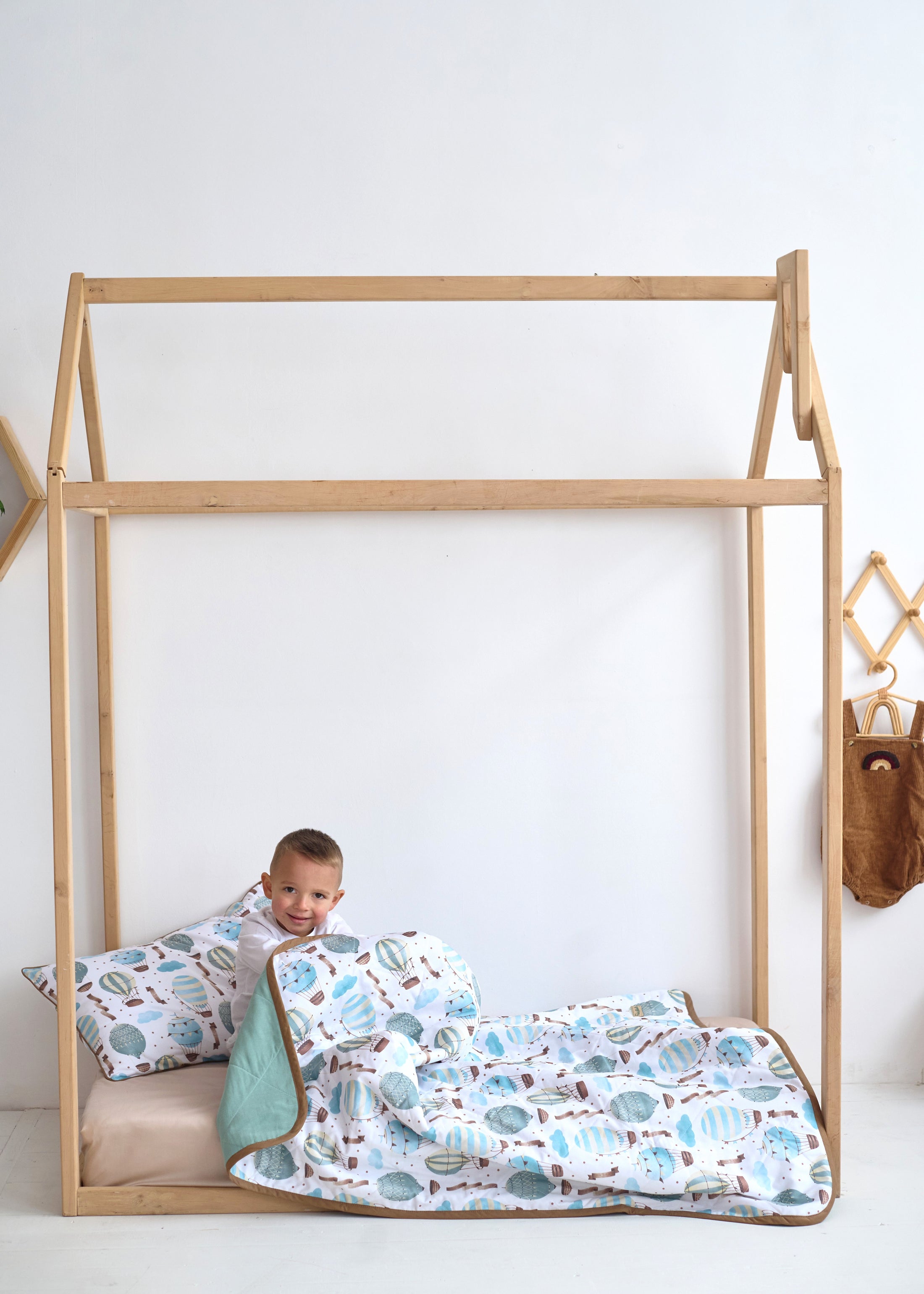 "Навколо світу блакитний" стьобана ковдра з сатину та муслину