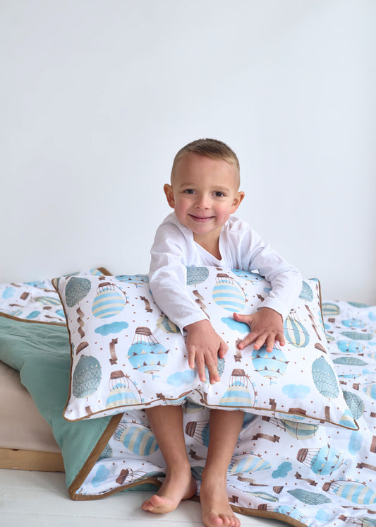 "Навколо світу блакитний" стьобана ковдра з сатину та муслину