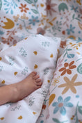 Load image into Gallery viewer, Бортики-подушки "Квітуча галявина" виробник Fabrikkids (Україна), преміум якість
