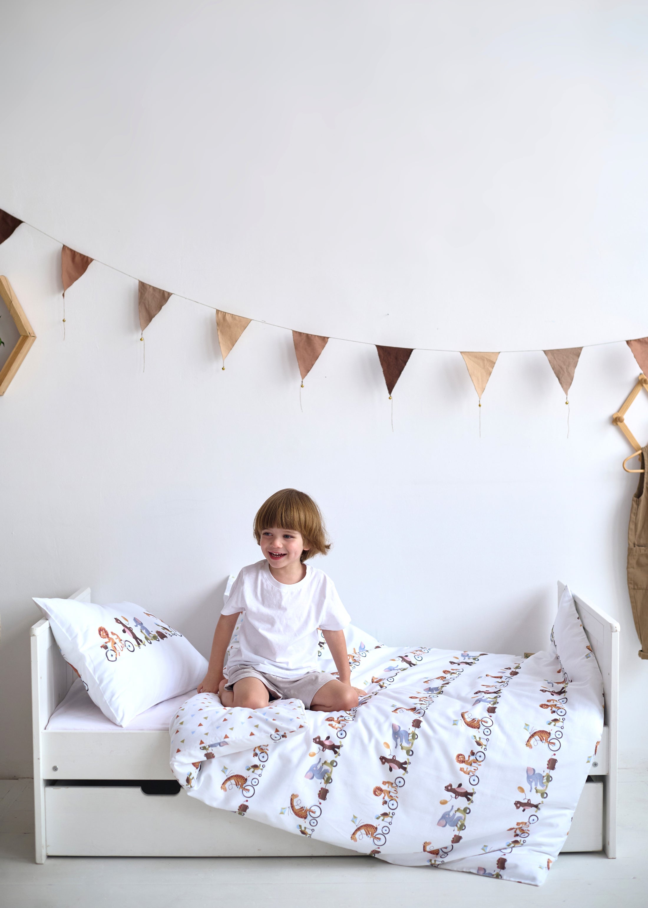 "Весела компанія" комплект постільної білизни з органічного сатину з авторським принтом