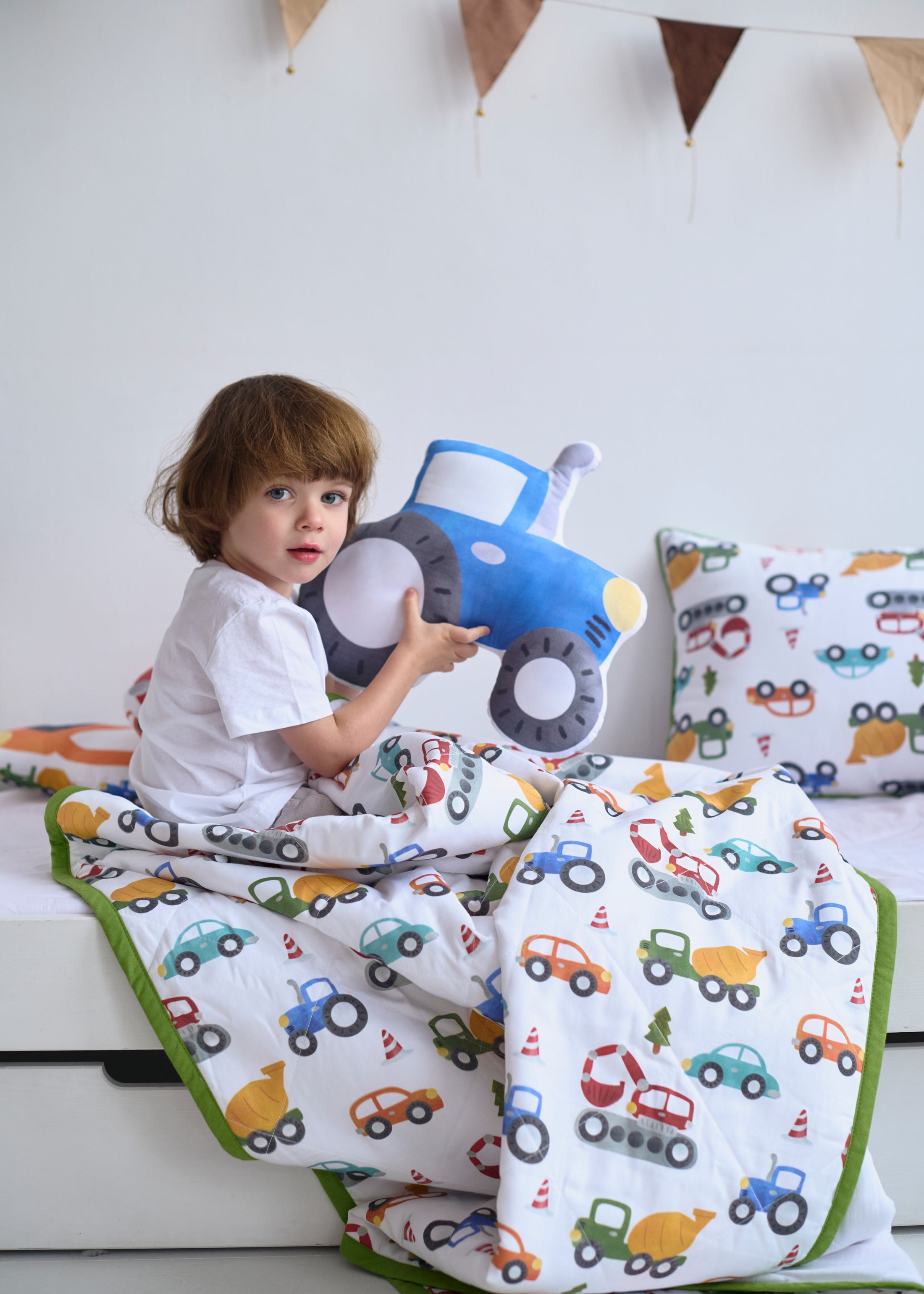 "Акварельні машинки" стьобана ковдра з сатину та муслину