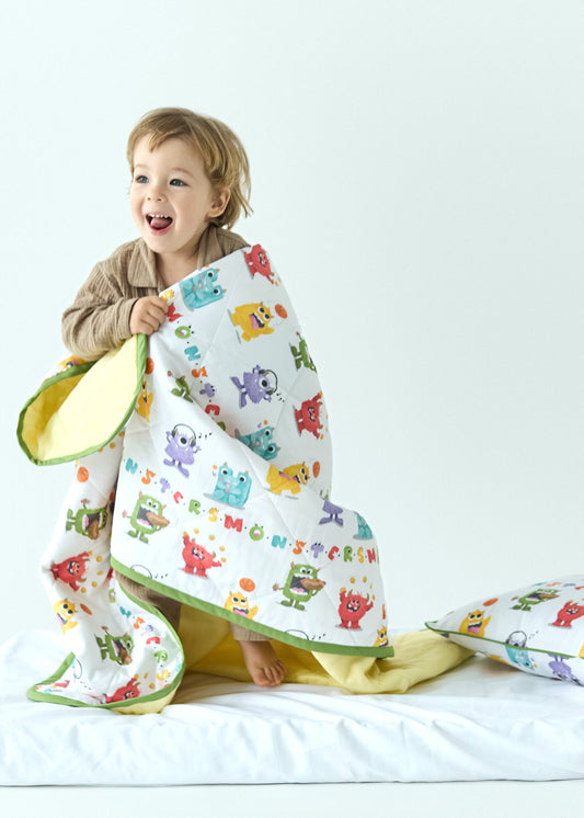 "Монстрики" стьобана ковдра з сатину та муслину