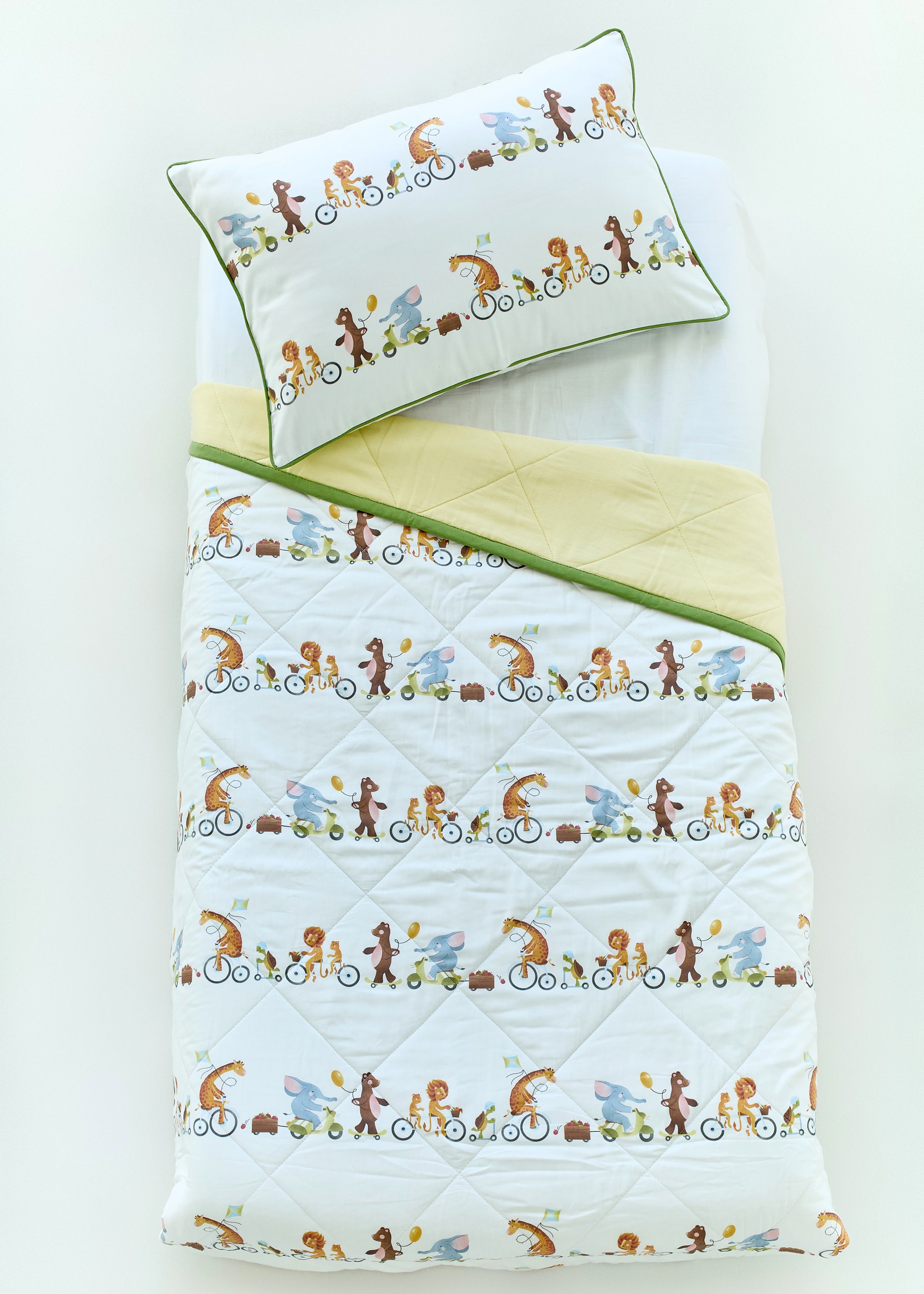 "Весела компанія" стьобана ковдра з сатину та муслину