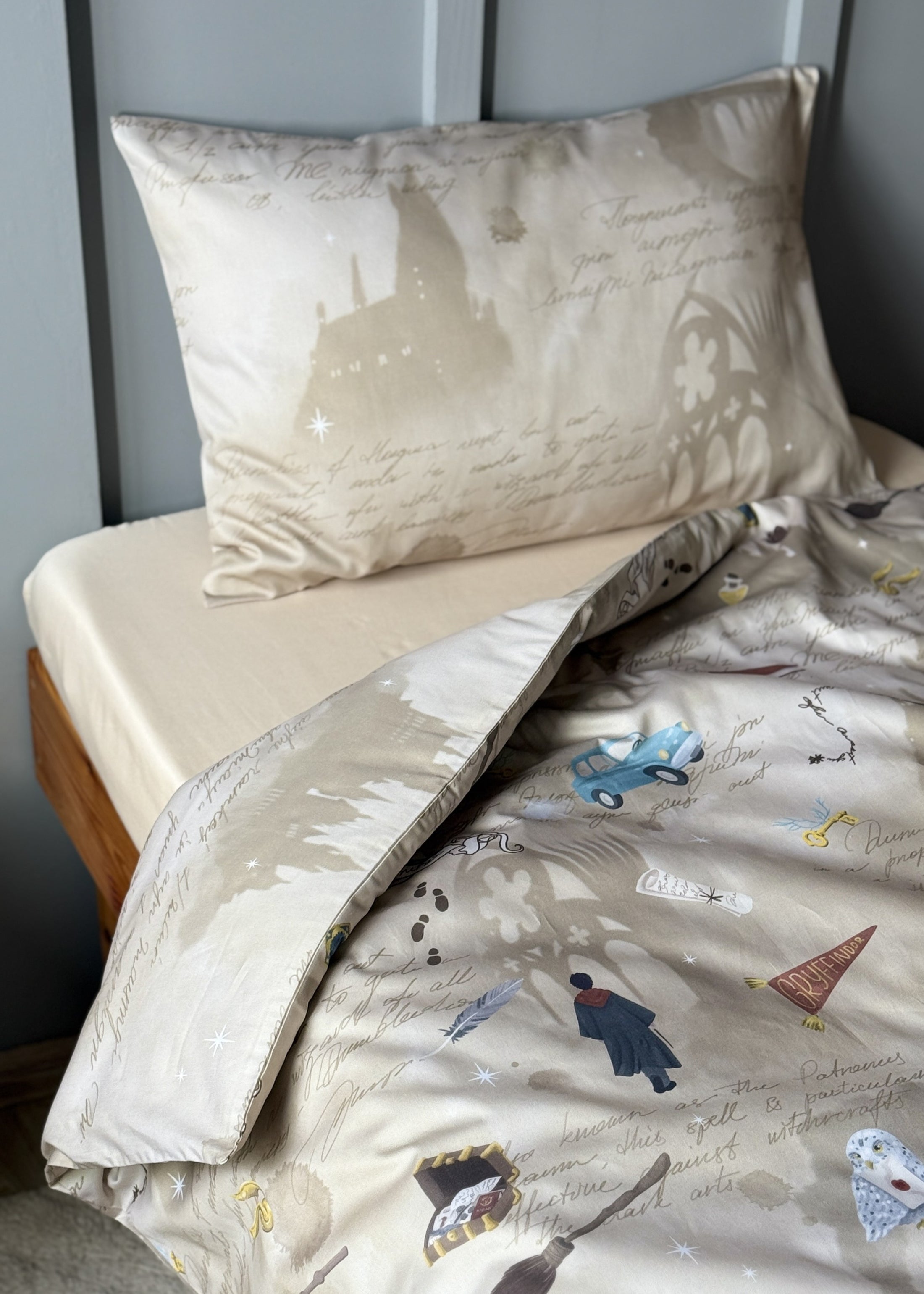 "Магічний світ" комплект постільної білизни з органічного сатину з авторським принтом