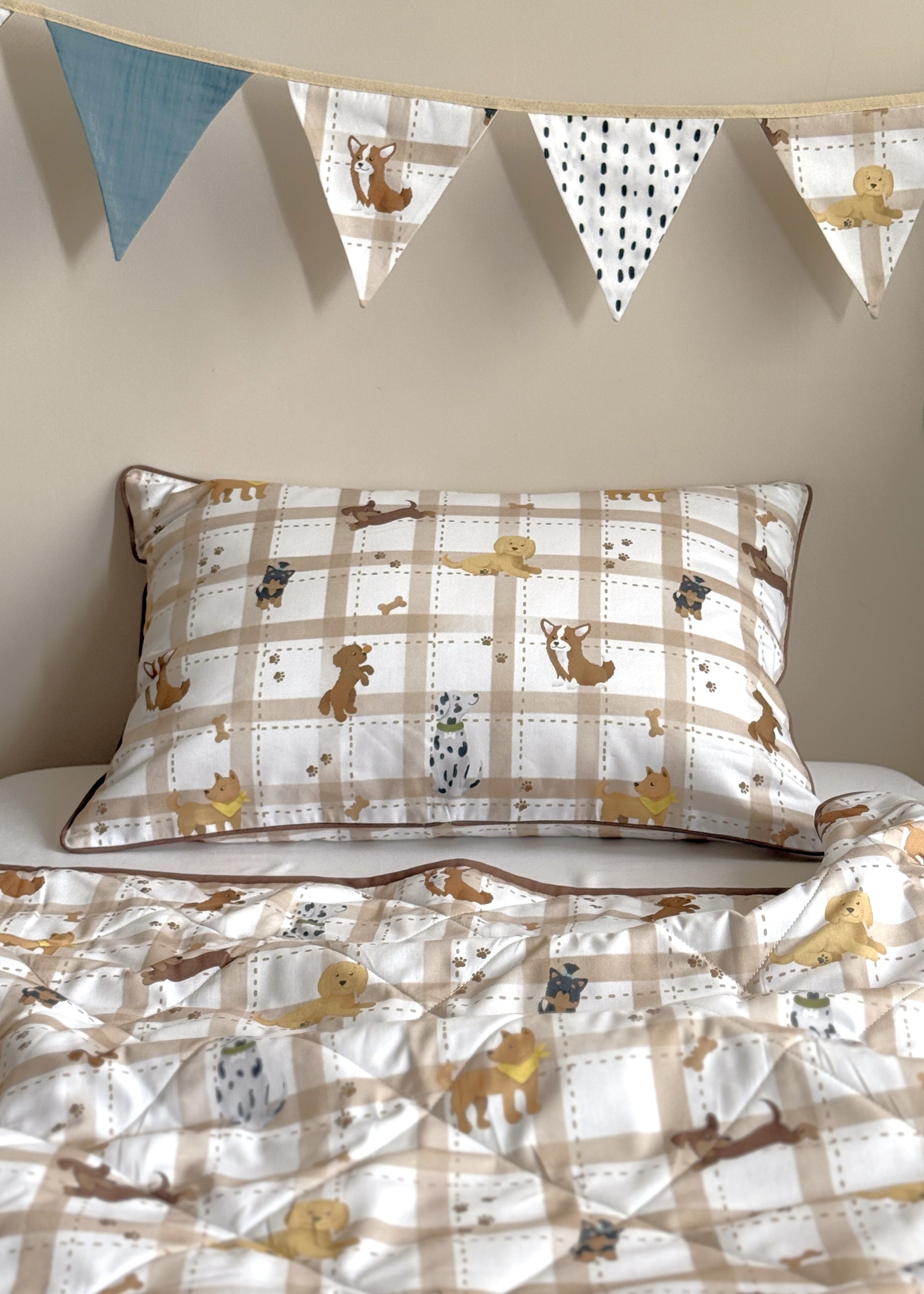 "Пухнасті хвостики" стьобана ковдра з сатину та муслину