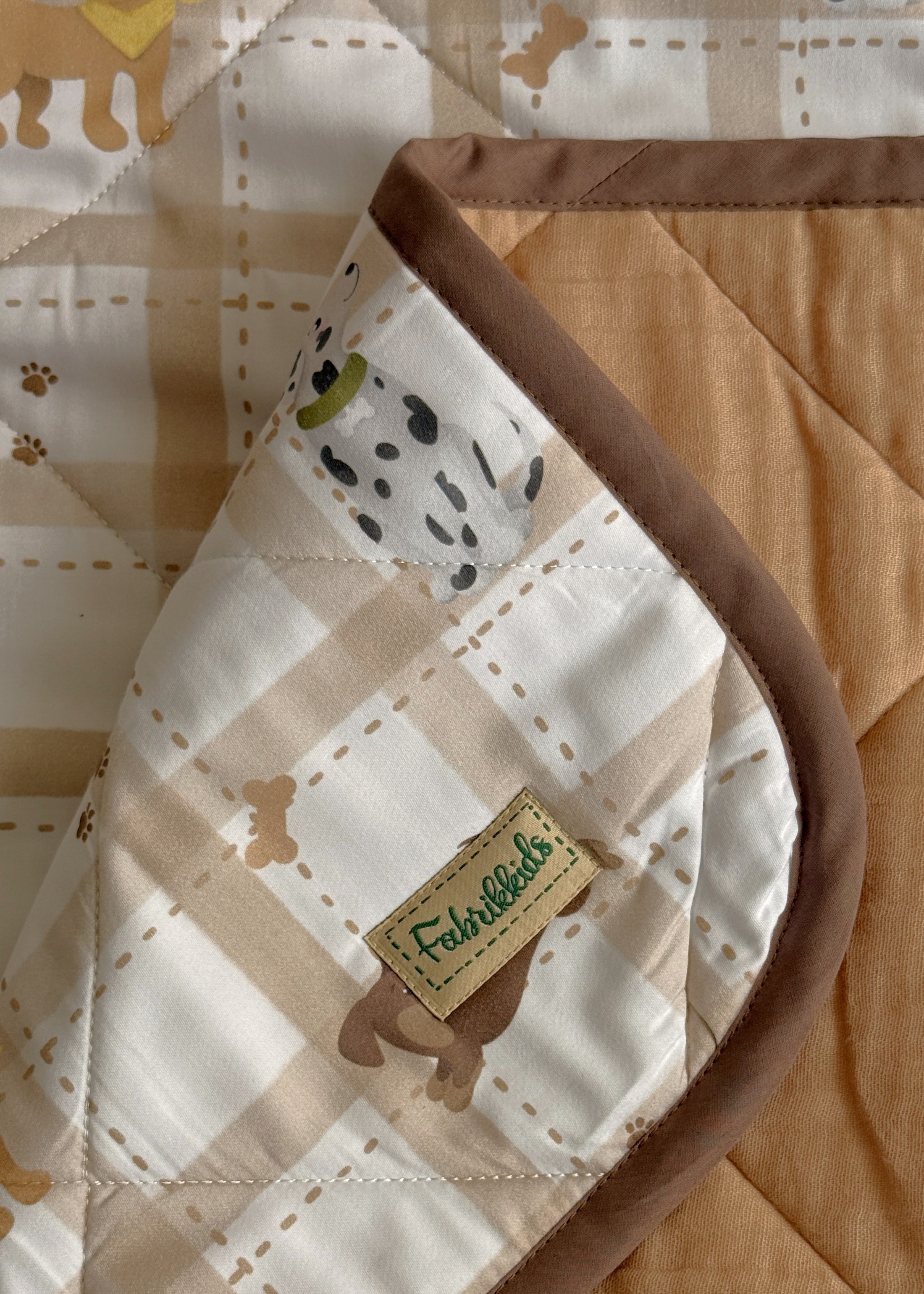 "Пухнасті хвостики" стьобана ковдра з сатину та муслину