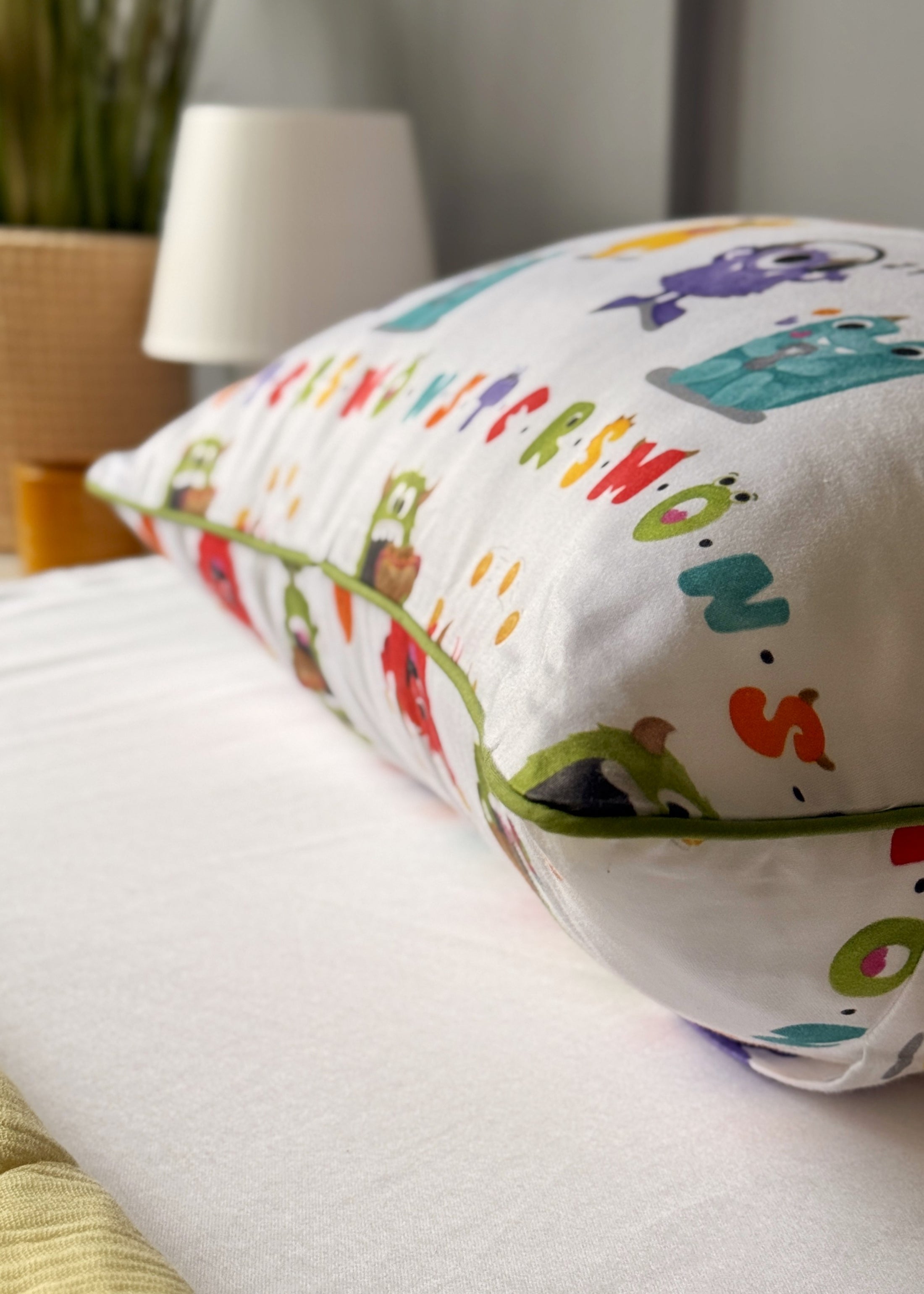 "Монстрики" стьобана ковдра з сатину та муслину